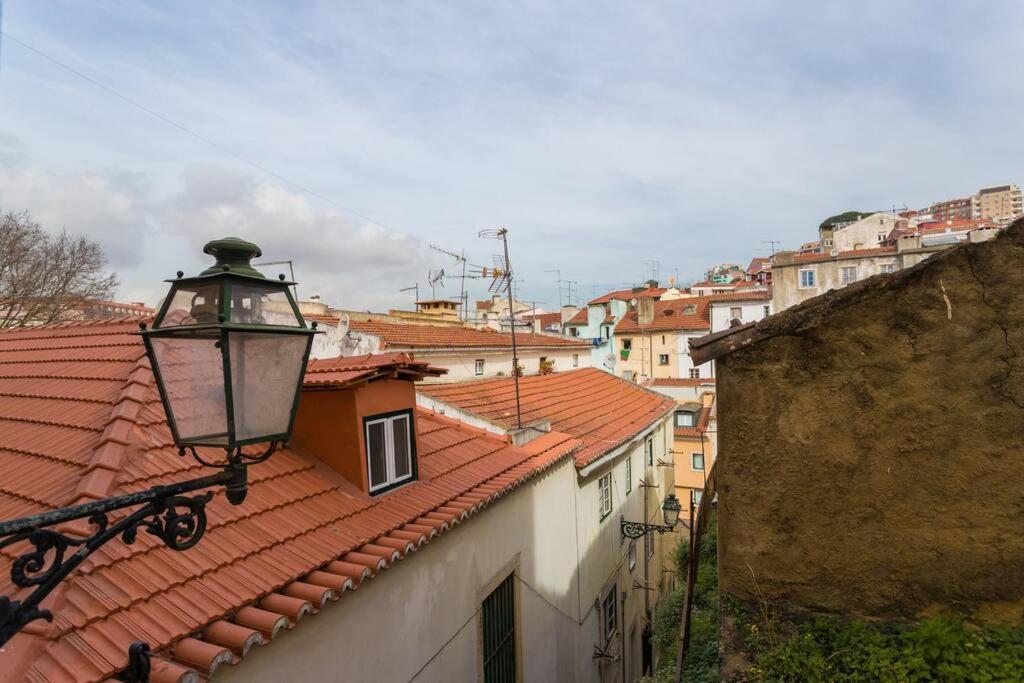 Mouraria 3 - Historic Duplex Apartment Lisbon Exterior photo